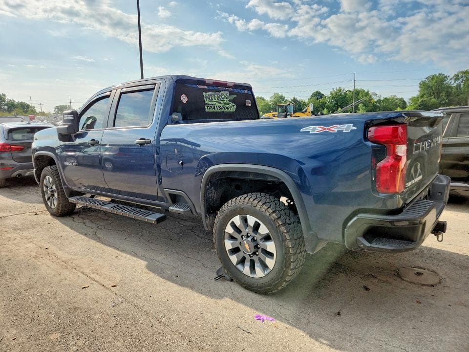 2022 CHEVROLET SILVERADO K2500 CUSTOM 2