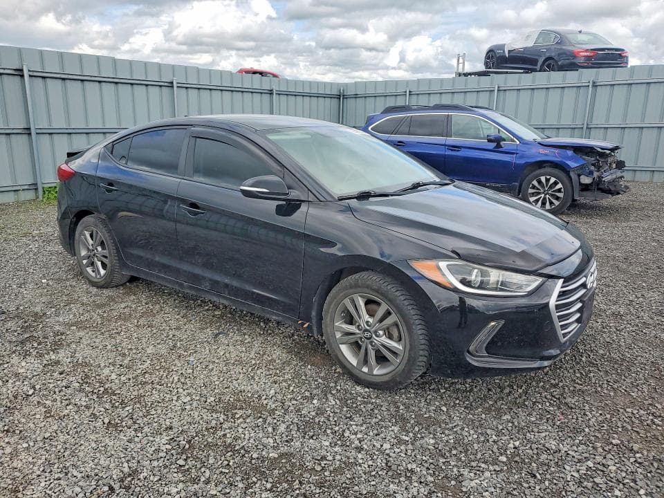 2017 HYUNDAI ELANTRA SE 4