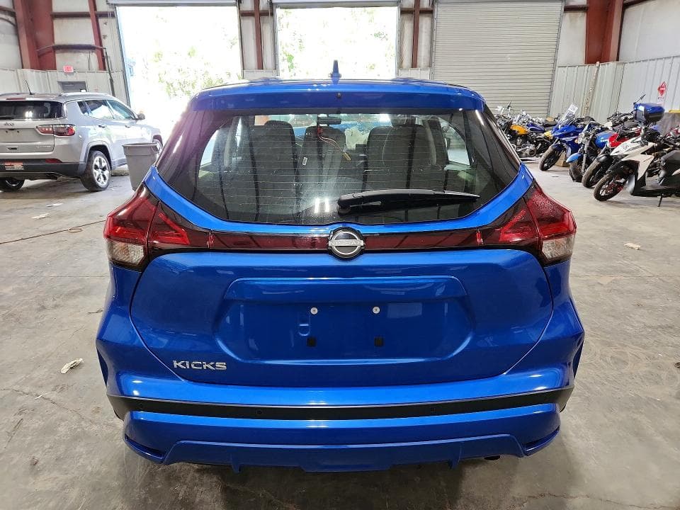 2022 NISSAN KICKS S 6