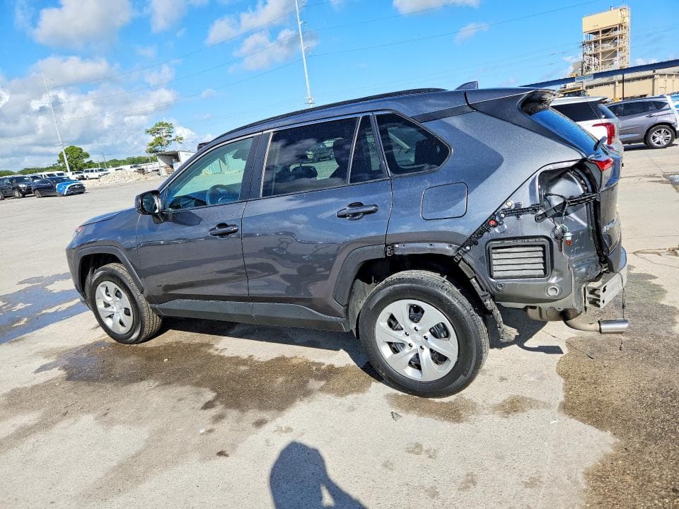 2021 TOYOTA RAV4 LE 2