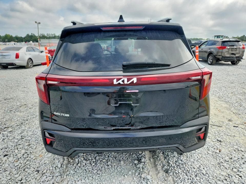 2025 KIA SELTOS S 6