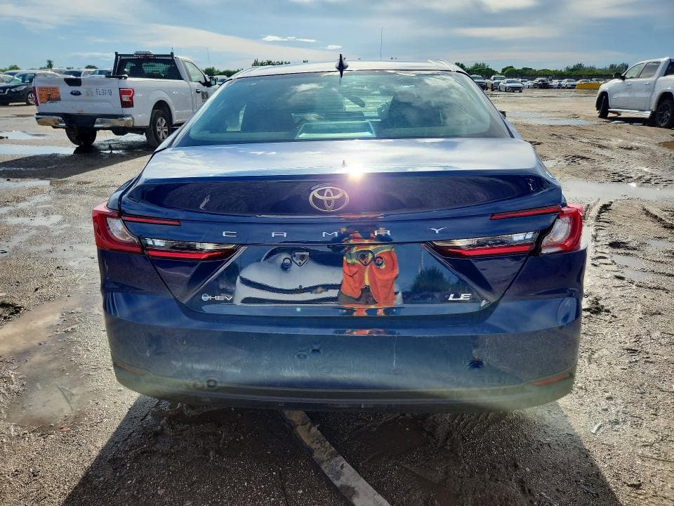 2026 TOYOTA CAMRY LE 6