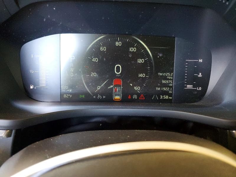 2018 VOLVO XC60 T5 9