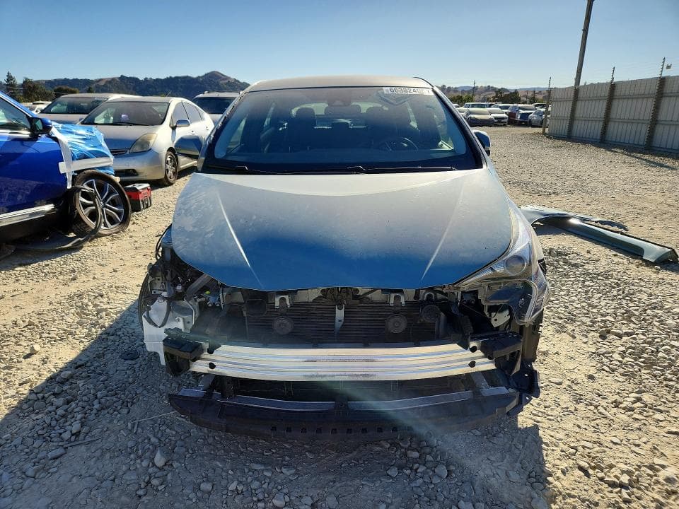 2017 TOYOTA PRIUS TWO 5