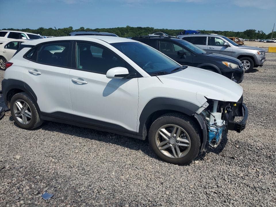 2020 HYUNDAI KONA SE 4