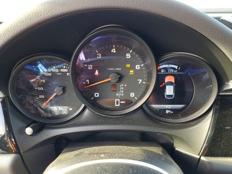 2018 PORSCHE MACAN 9