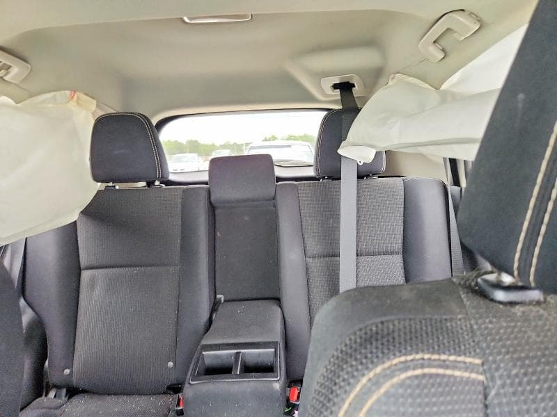 2018 TOYOTA RAV4 XLE 10