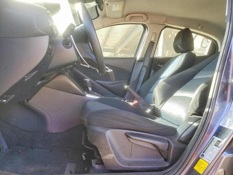 2019 TOYOTA YARIS LE 7