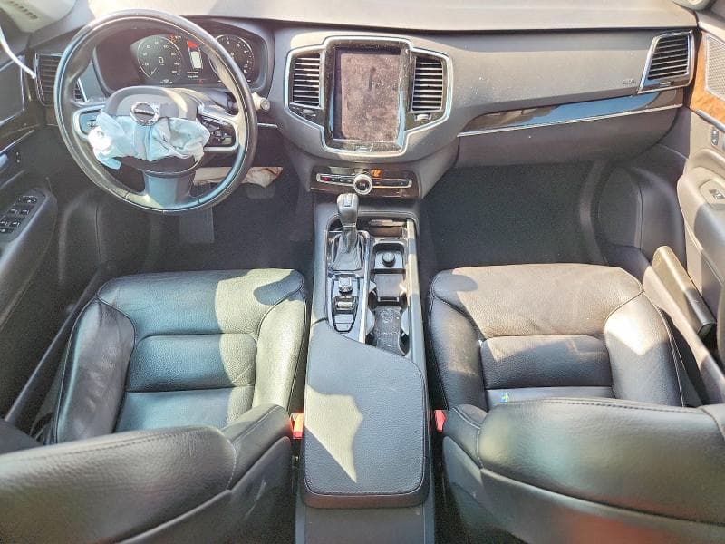 2018 VOLVO XC90 T5 8