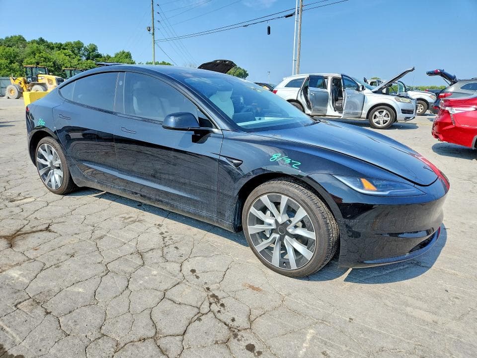 2026 TESLA MODEL 3 4