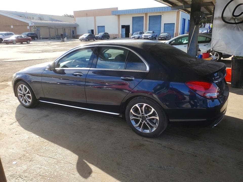2017 MERCEDES-BENZ C 300 2