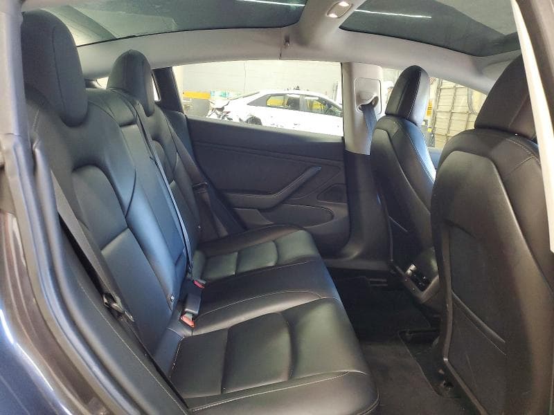 2018 TESLA MODEL 3 10