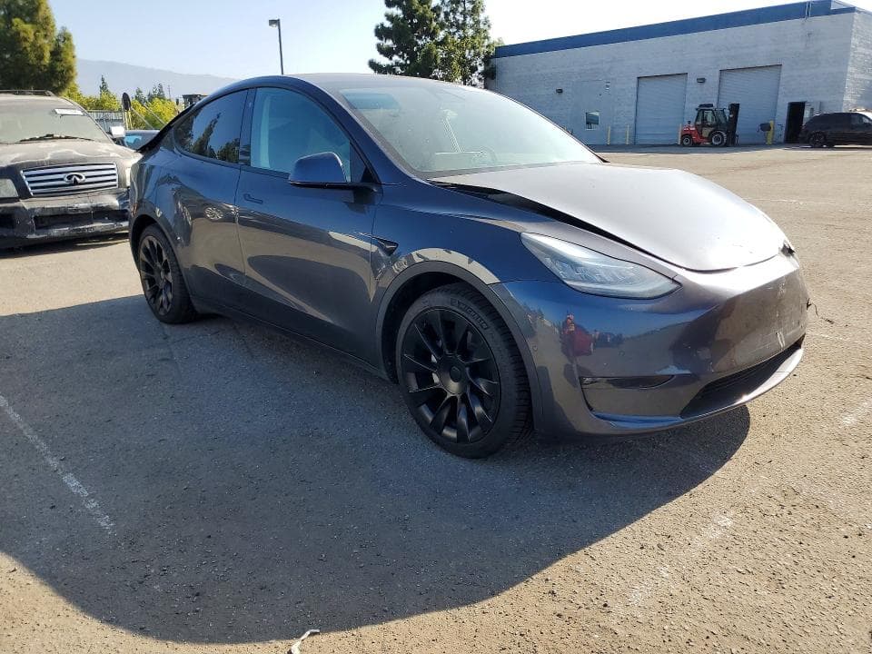 2021 TESLA MODEL Y 4