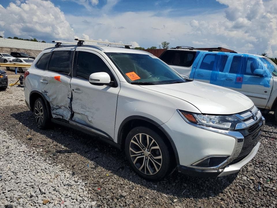 2017 MITSUBISHI OUTLANDER SE 4