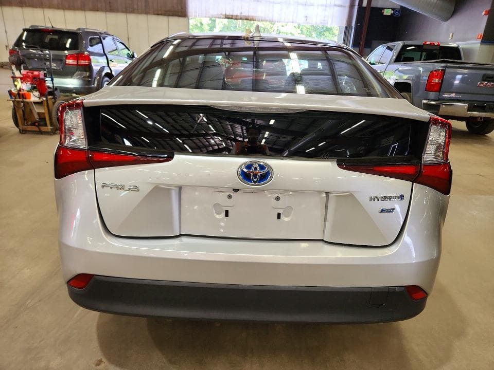 2020 TOYOTA PRIUS L ECO 6