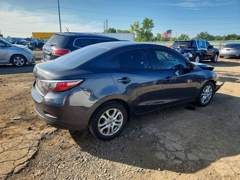 2018 TOYOTA YARIS IA BASE 3