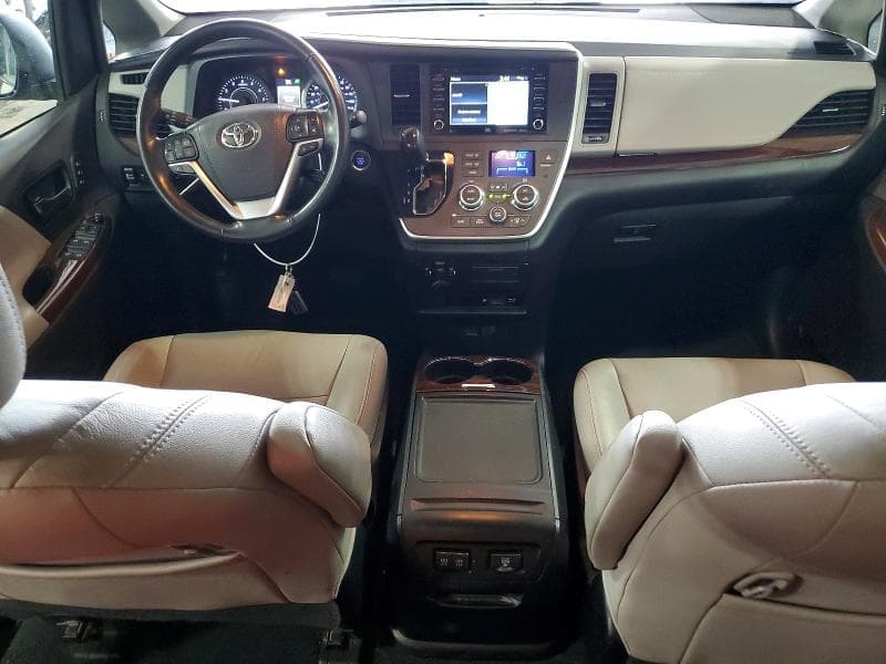 2020 TOYOTA SIENNA LIMITED PREMIUM 7-PASSENGER 8