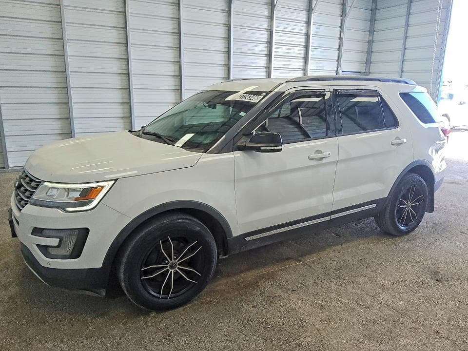 2017 FORD EXPLORER XLT - 1