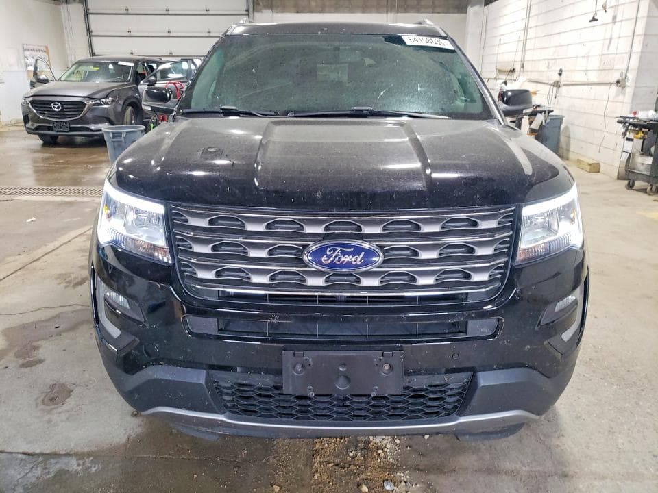 2017 FORD EXPLORER XLT 5