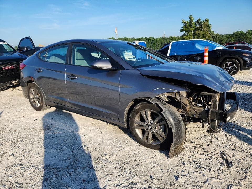2018 HYUNDAI ELANTRA SEL 4