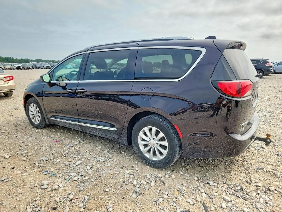 2019 CHRYSLER PACIFICA TOURING L 2