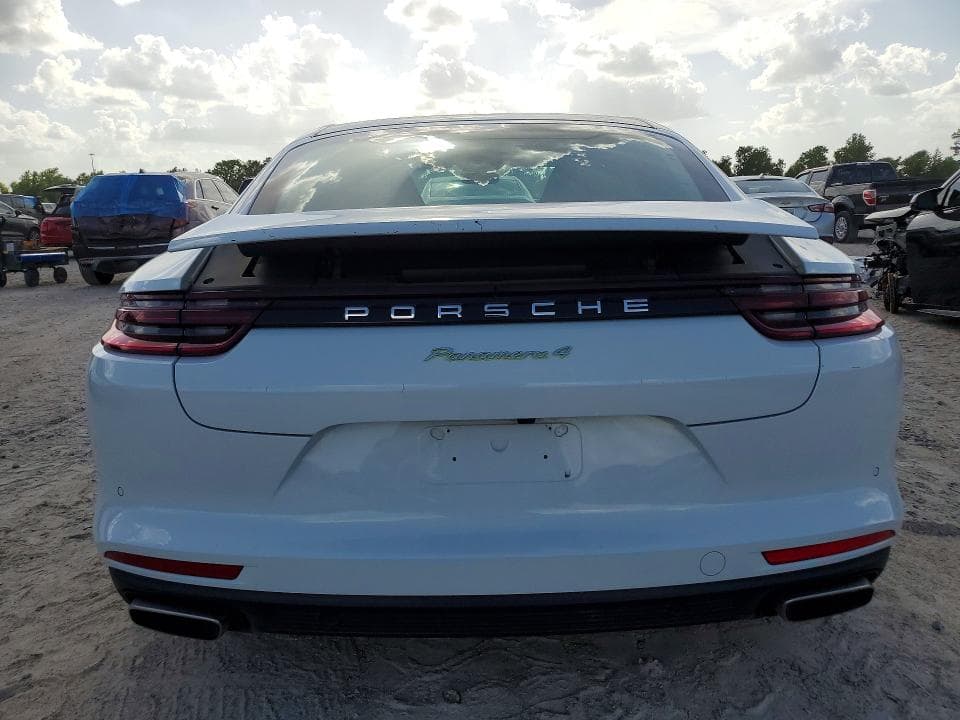 2019 PORSCHE PANAMERA 4 E-HYBRID 6