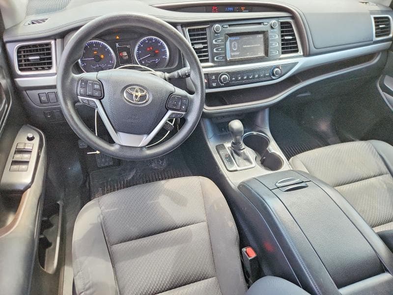 2018 TOYOTA HIGHLANDER LE 8