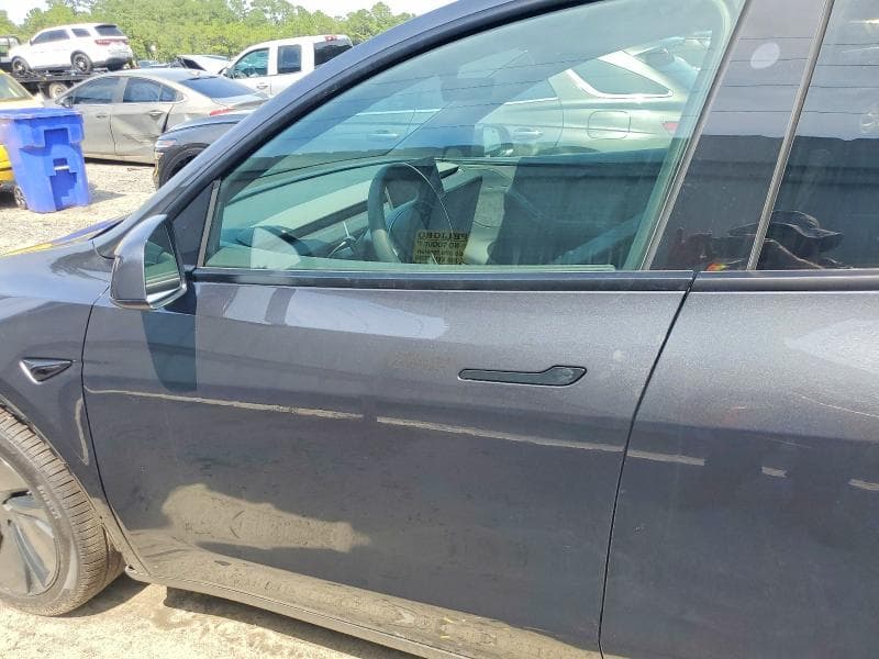 2026 TESLA MODEL Y 7