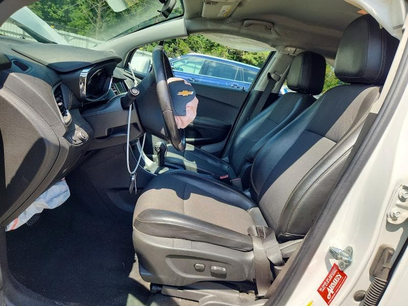 2019 CHEVROLET TRAX 1LT 7