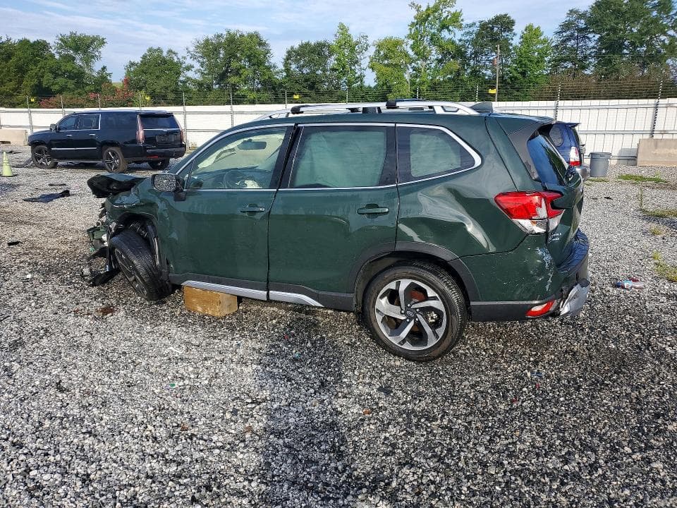 2023 SUBARU FORESTER TOURING 2
