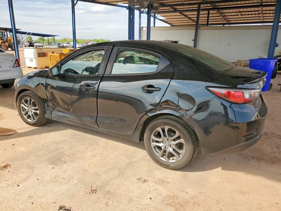2019 TOYOTA YARIS LE 2
