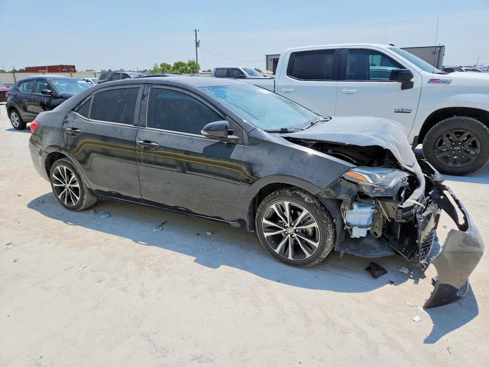 2019 TOYOTA COROLLA SE 4