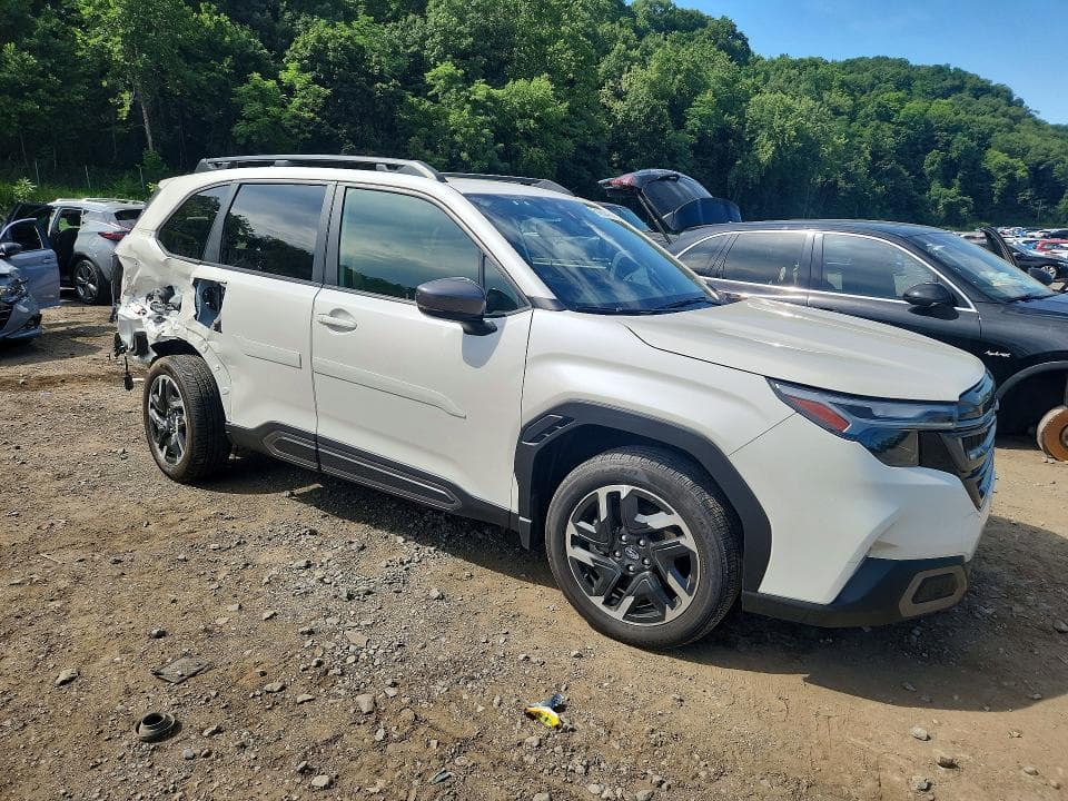 2025 SUBARU FORESTER LIMITED 4
