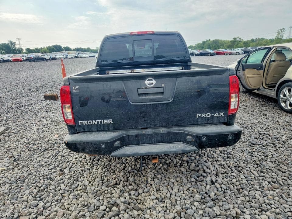 2018 NISSAN FRONTIER PRO-4X 6