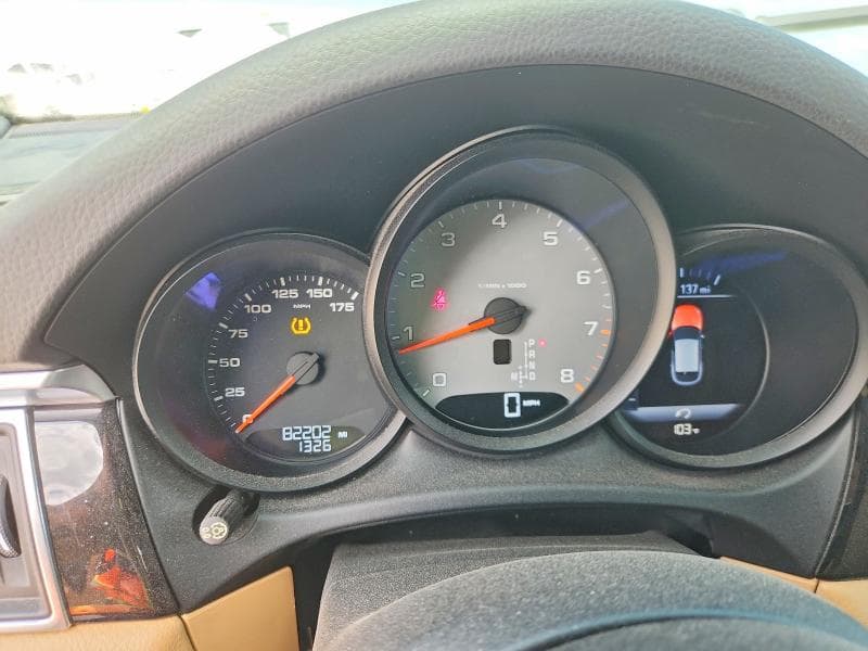 2018 PORSCHE MACAN S 9