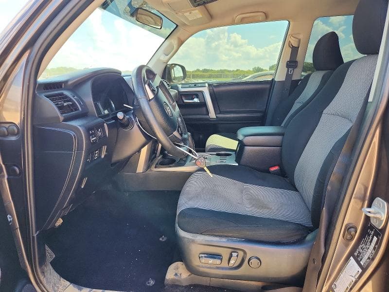 2017 TOYOTA 4RUNNER SR5 7