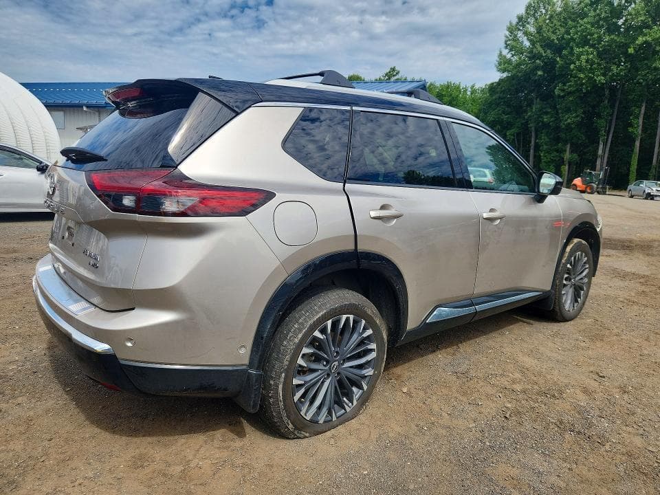 2026 NISSAN ROGUE PLATINUM 3