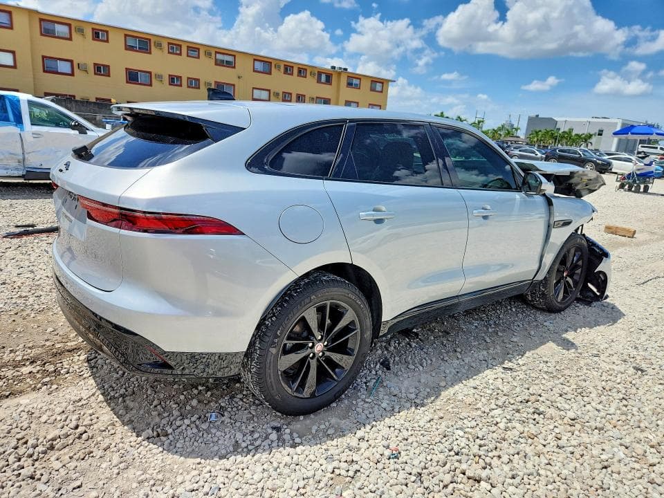 2022 JAGUAR F-PACE S 3
