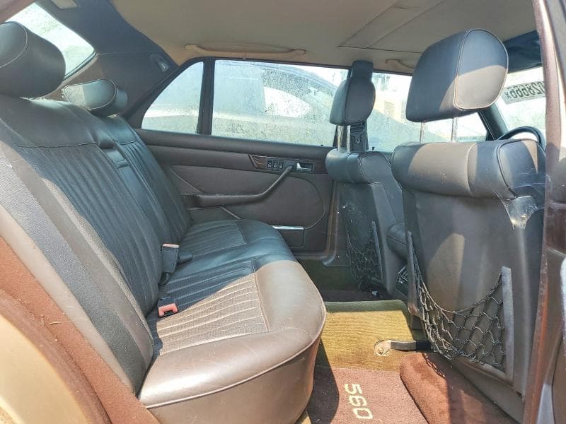 1986 MERCEDES-BENZ 560 SEL 10