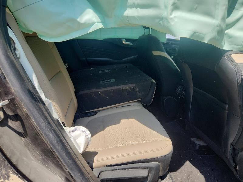2021 FORD ESCAPE SEL 10