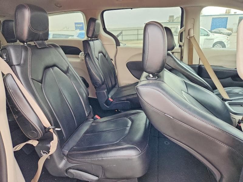2021 CHRYSLER VOYAGER LXI 11