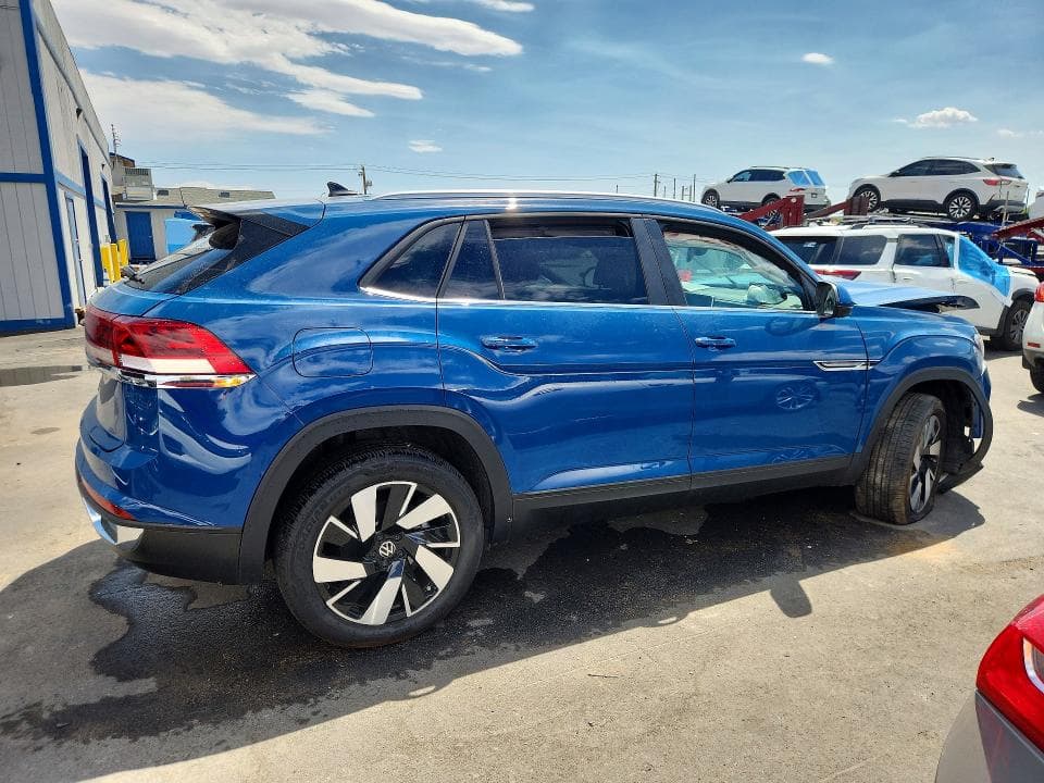 2026 VOLKSWAGEN ATLAS CROSS SPORT SE 3
