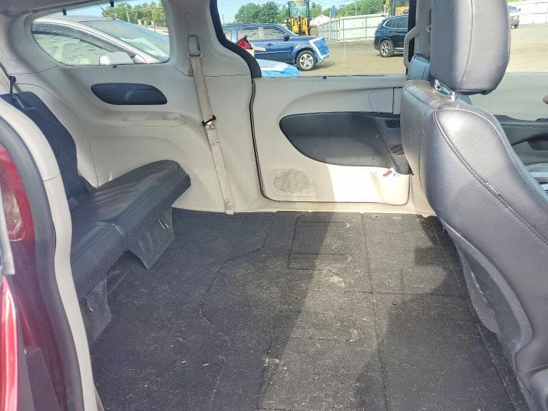 2018 CHRYSLER PACIFICA TOURING L 11