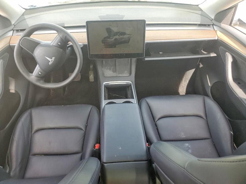 2023 TESLA MODEL Y 8