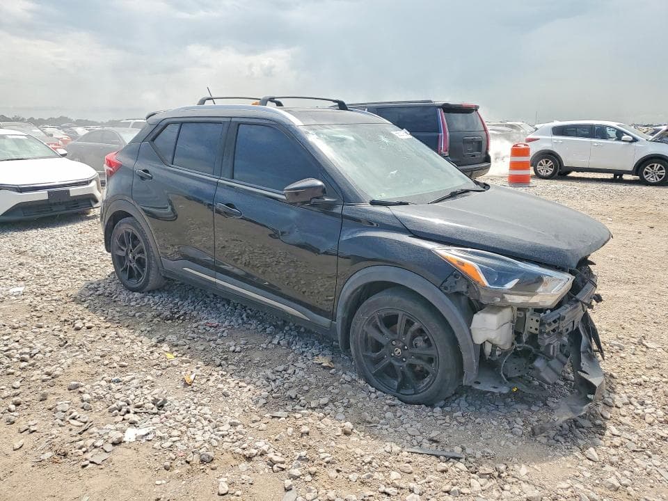 2019 NISSAN KICKS SR 4