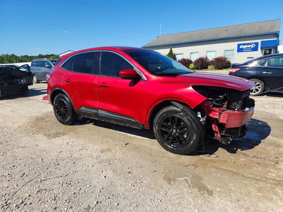 2020 FORD ESCAPE SE 4