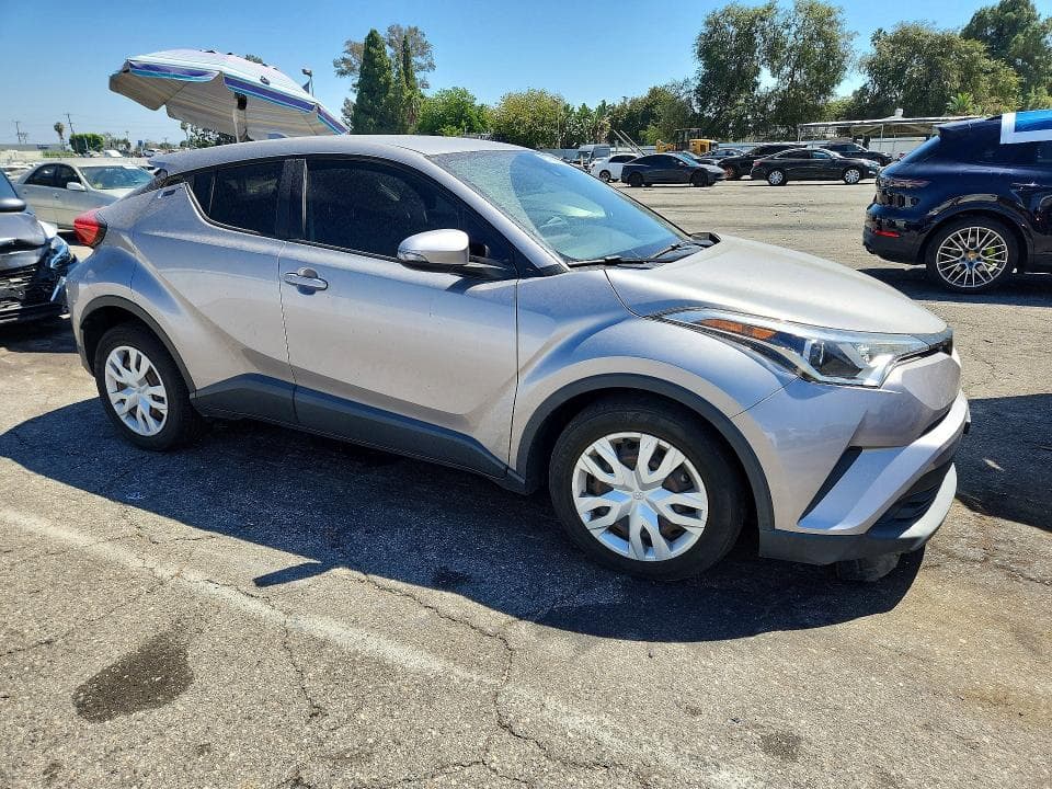 2019 TOYOTA C-HR LE 4