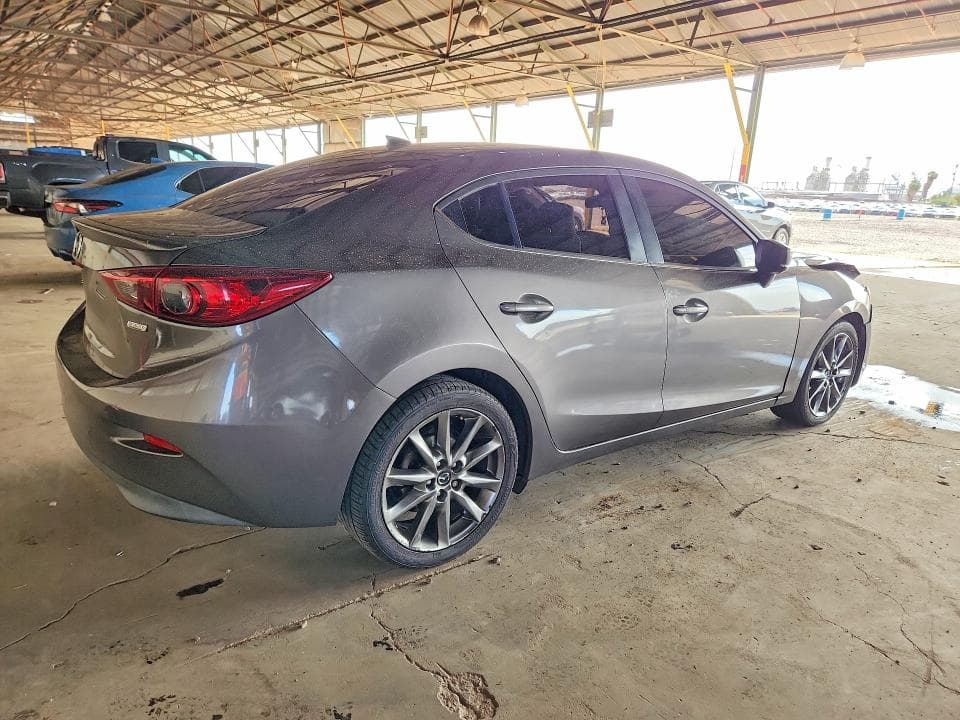 2018 MAZDA 3 TOURING 3