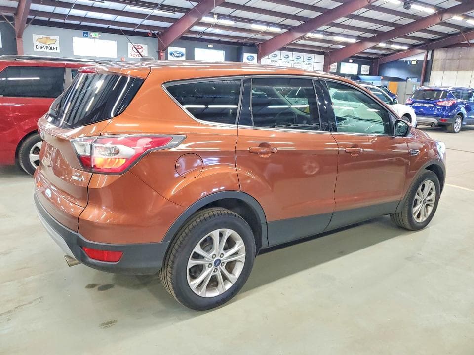 2017 FORD ESCAPE SE 3