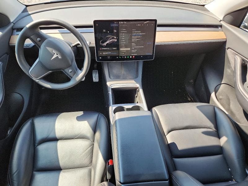2021 TESLA MODEL Y 8